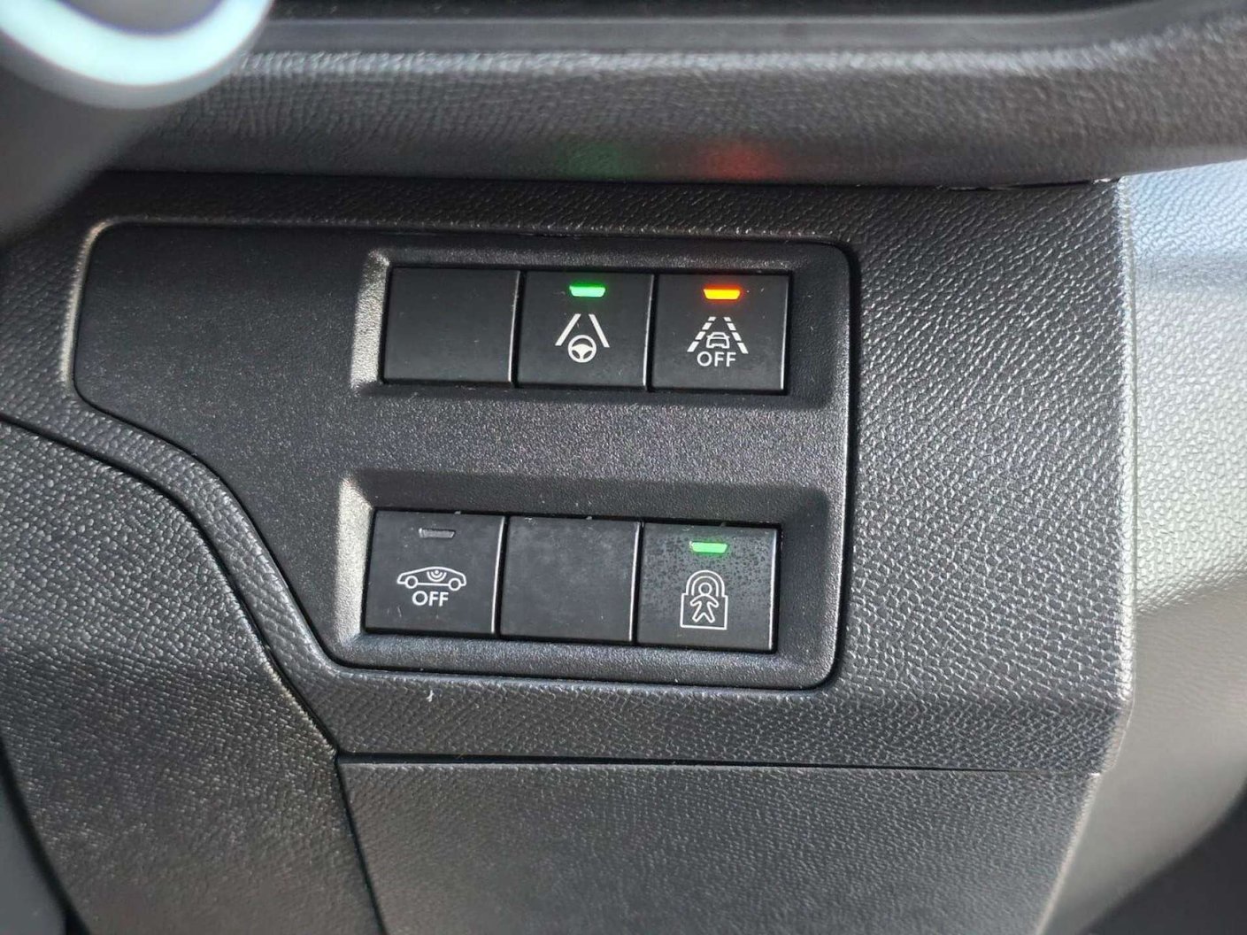 2024 Peugeot 3008 1.2 Hybrid GT SUV - Image 29