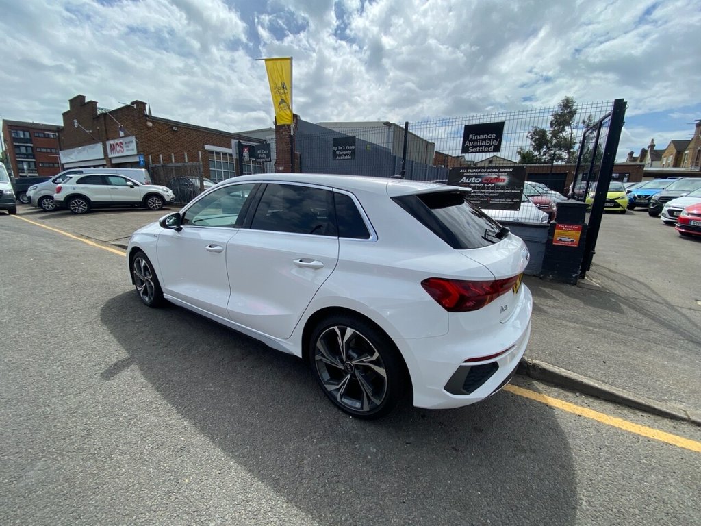 2024 Audi A4 2.0 S Line - Image 5