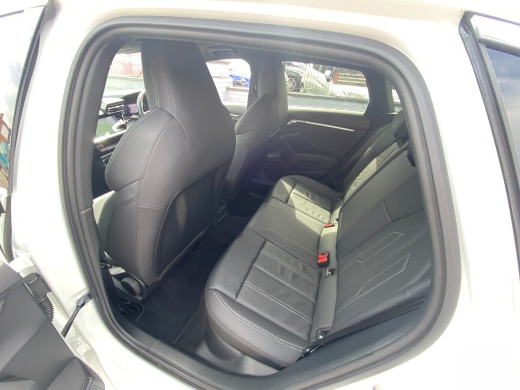 2024 Audi A4 2.0 S Line - Image 9