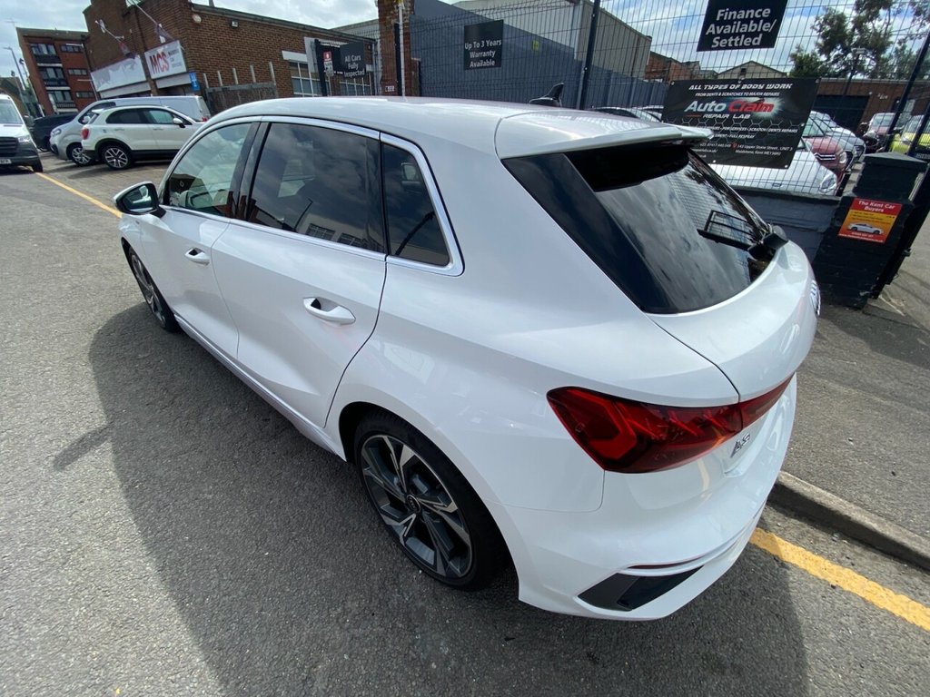 2024 Audi A4 2.0 S Line - Image 12