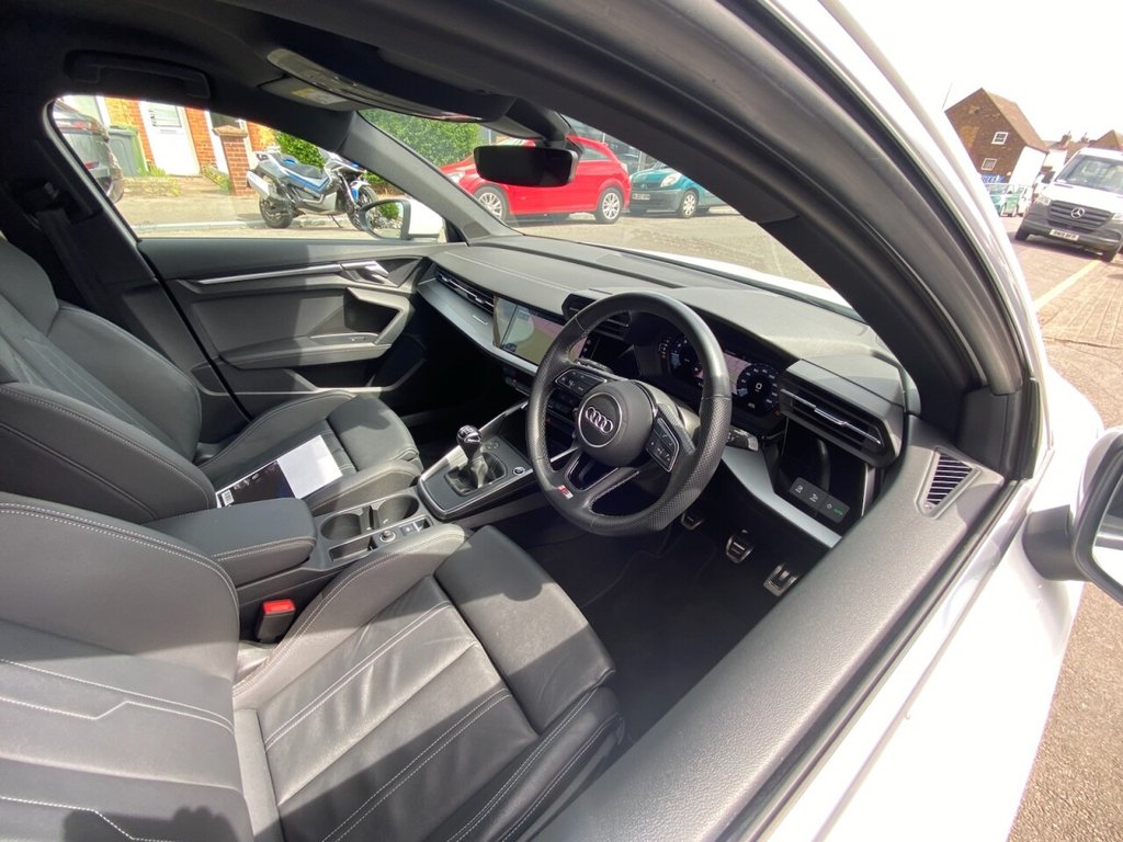 2024 Audi A4 2.0 S Line - Image 17