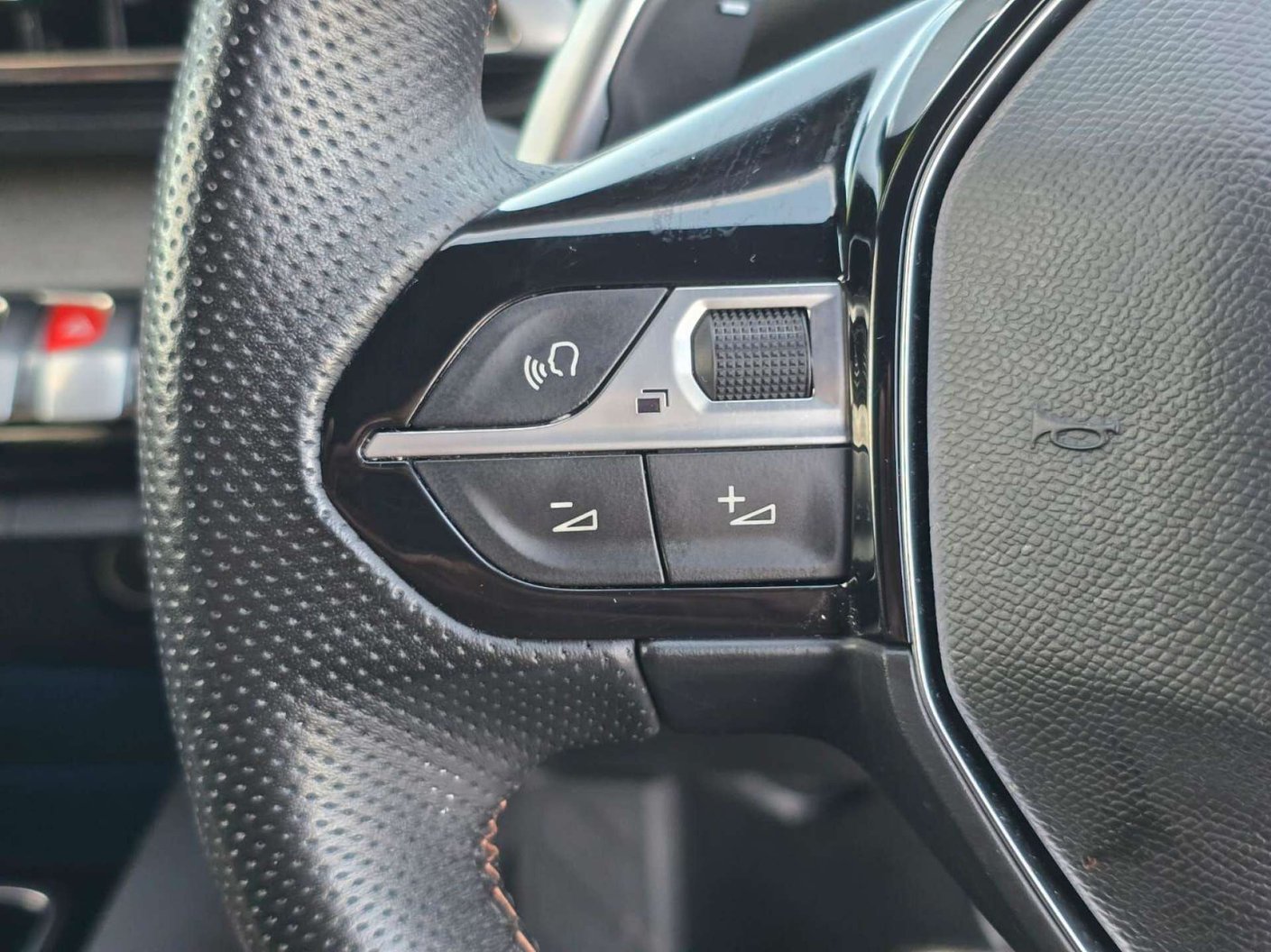 2024 Peugeot 3008 1.2 Hybrid GT SUV - Image 30