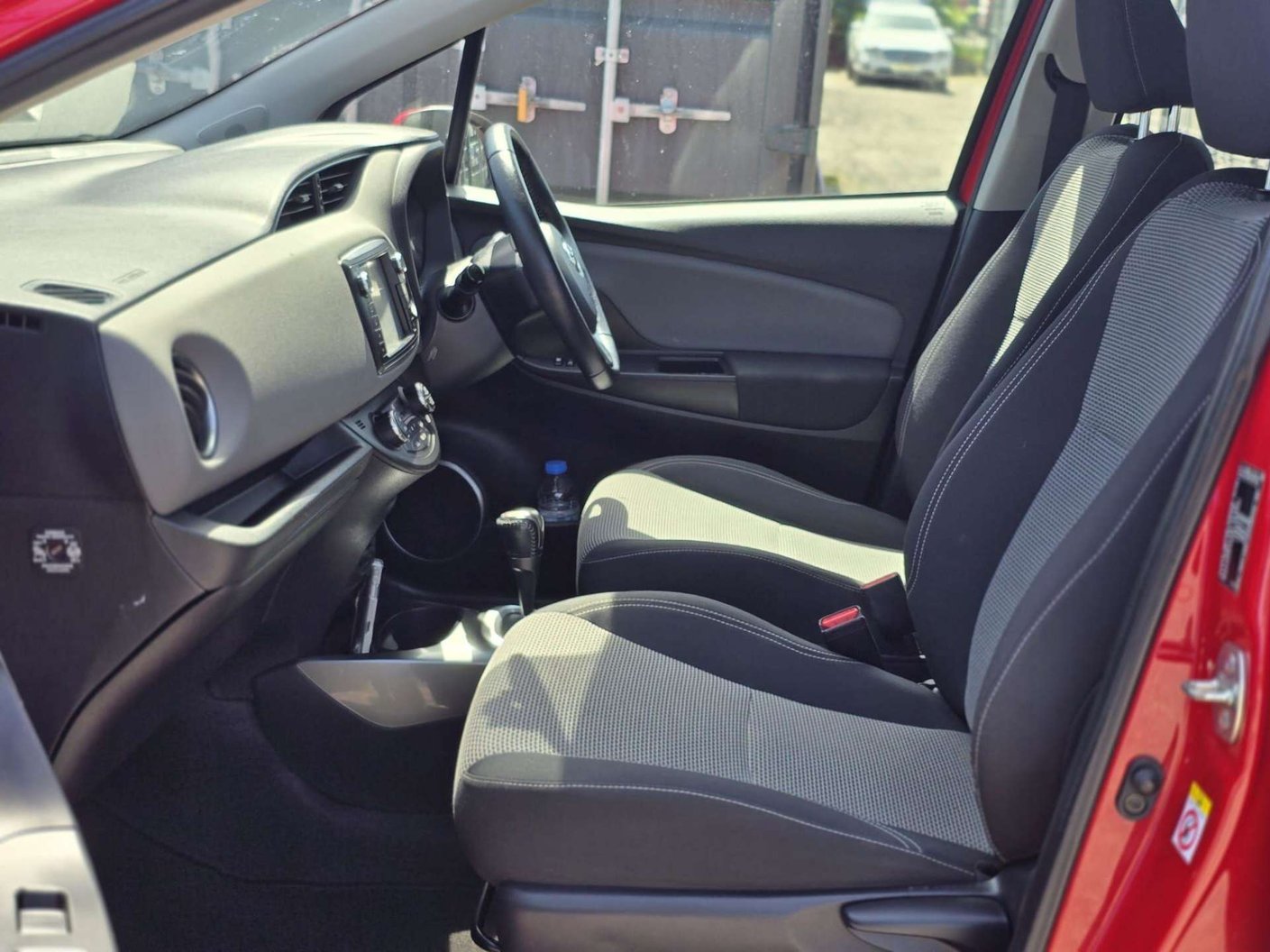 2015 Toyota Yaris 1.5 - Image 31