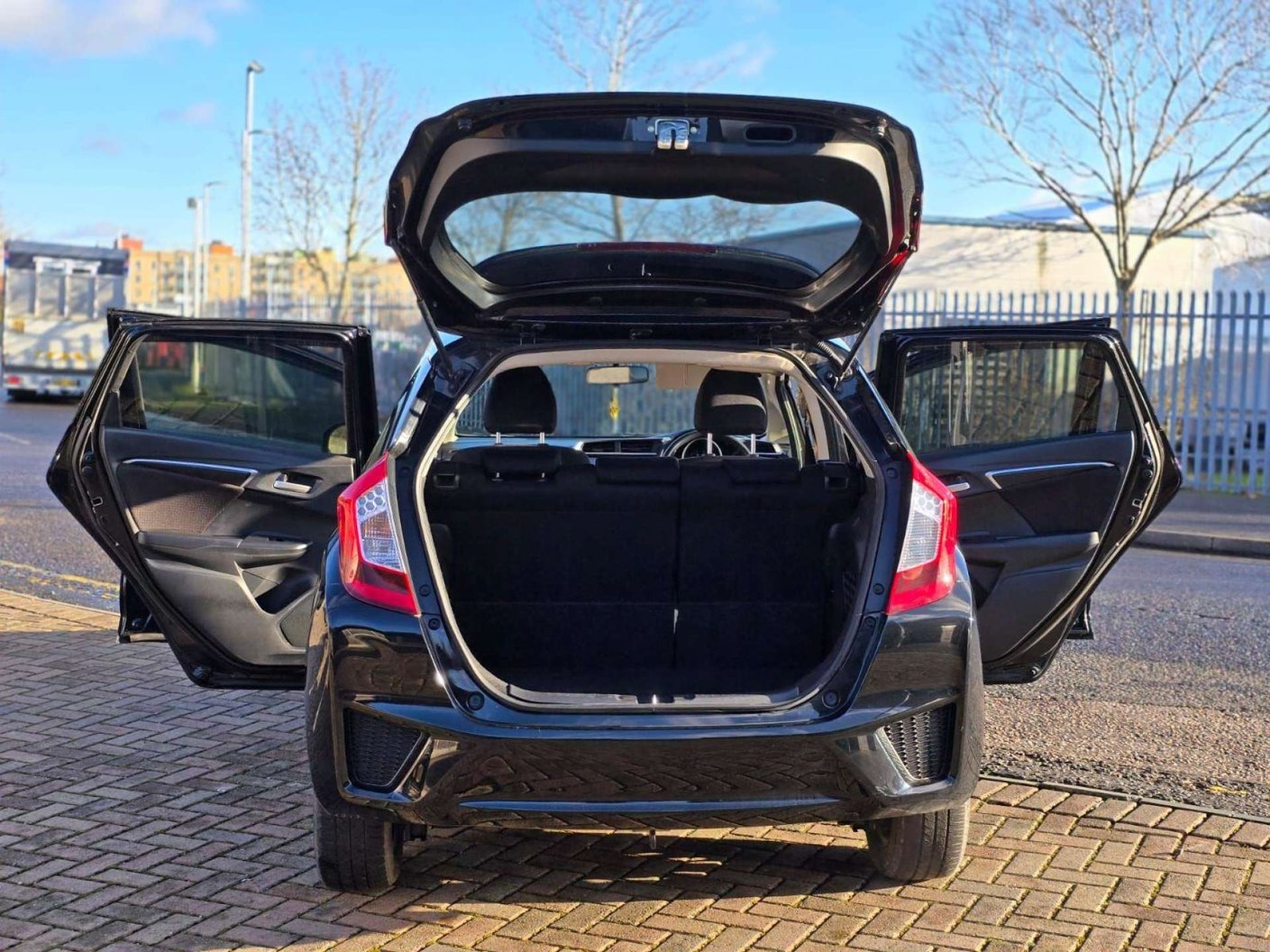 2014 Honda Jazz 1.5 Active - Image 39
