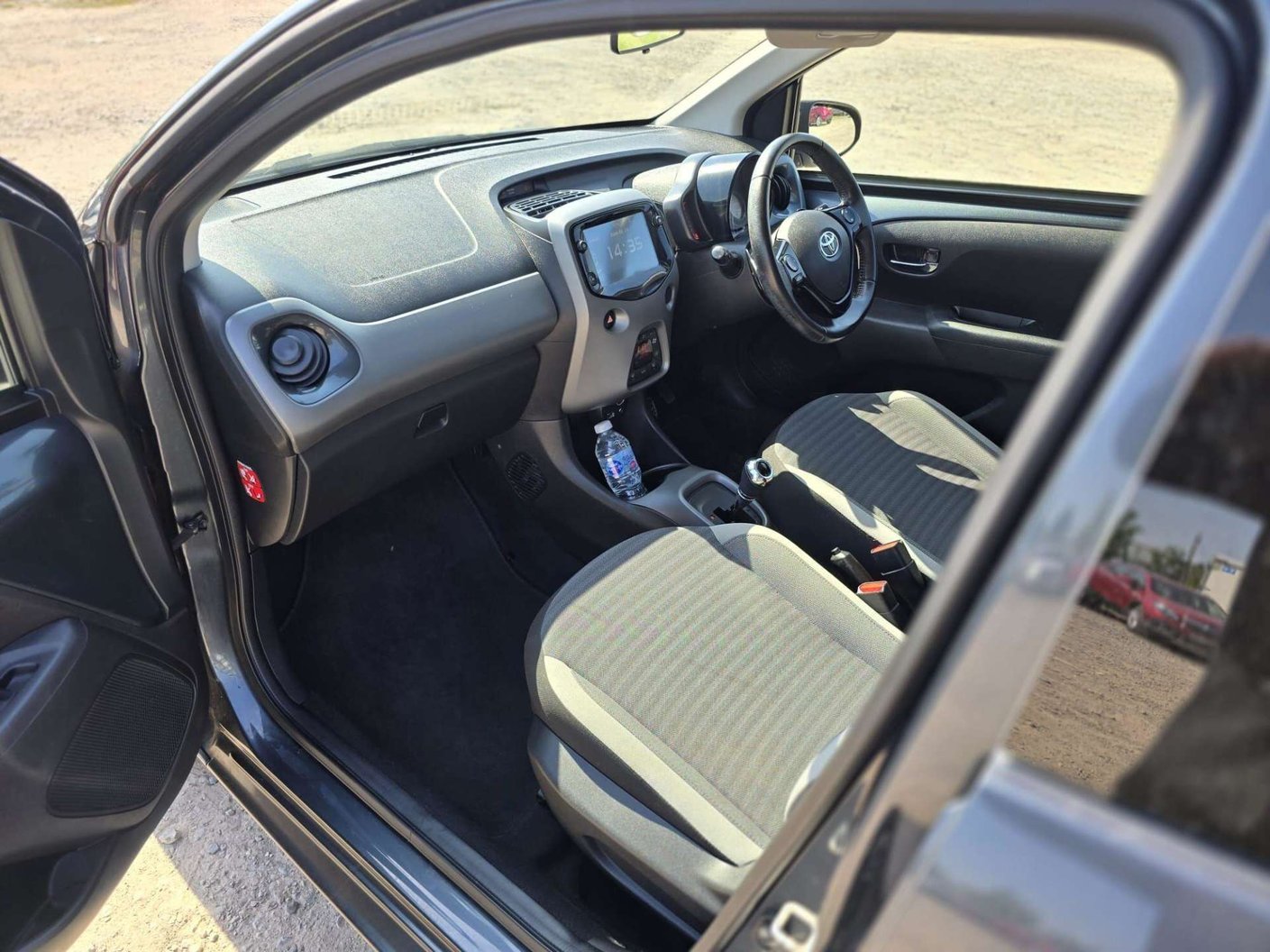 2019 Toyota Aygo 1.0 Play - Image 11