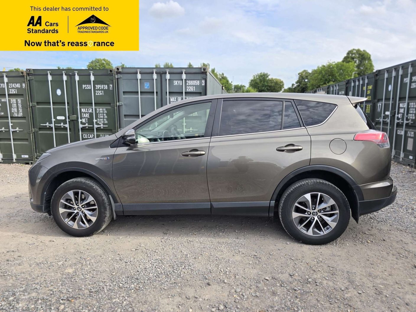 2016 Toyota RAV4 2.5 S line - Image 5