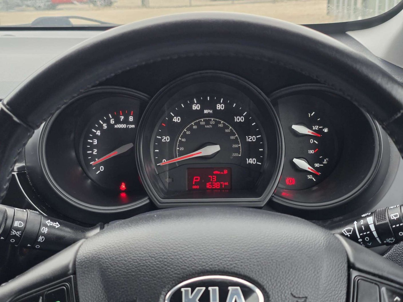 2016 Kia Rio 1.4 2 - Image 29