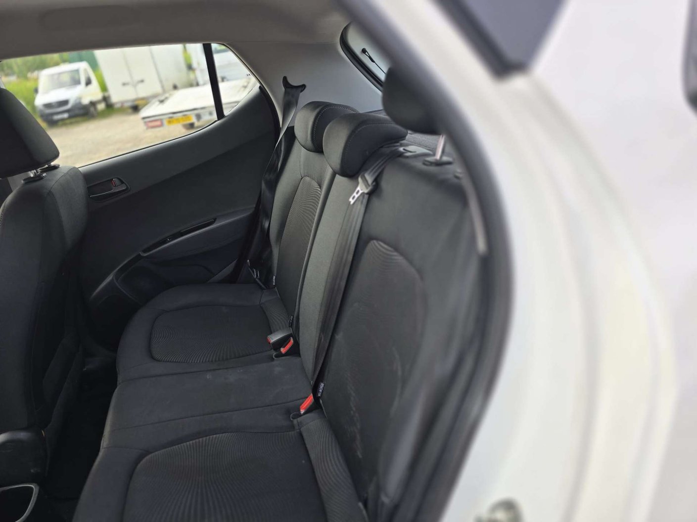 2019 Hyundai i10 - Image 6