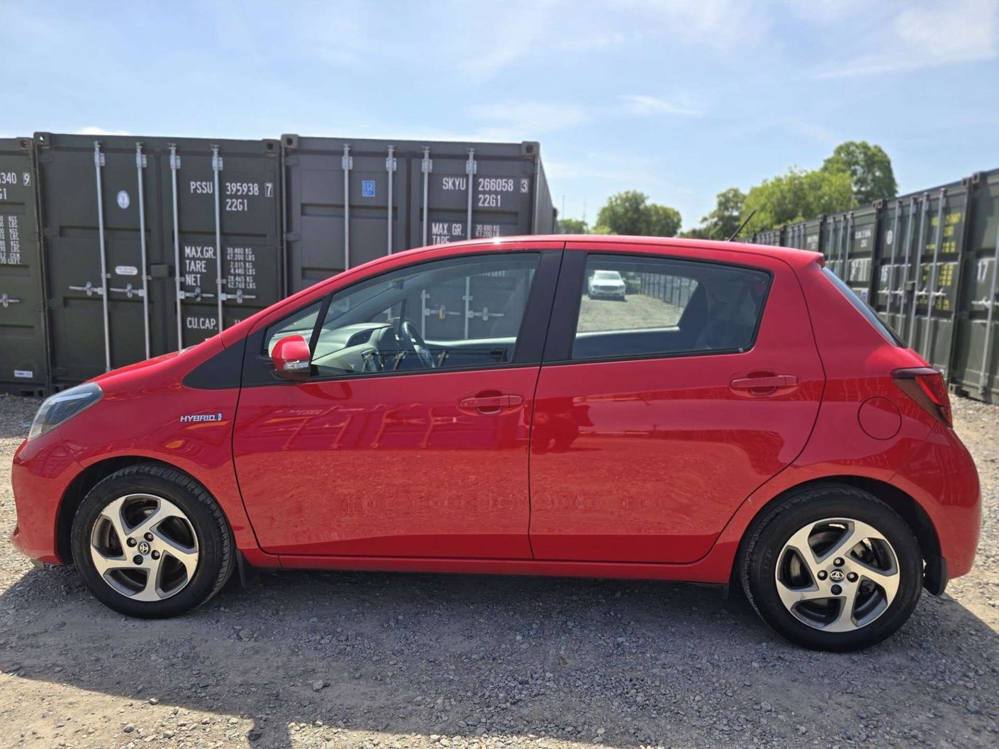 2015 Toyota Yaris 1.5 - Image 9