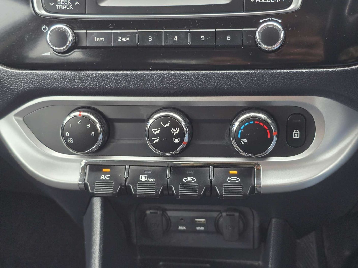 2016 Kia Rio 1.4 2 - Image 19