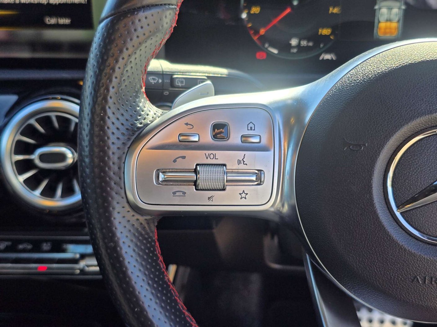 2018 Mercedes-Benz A-Class 1.3 - Image 15