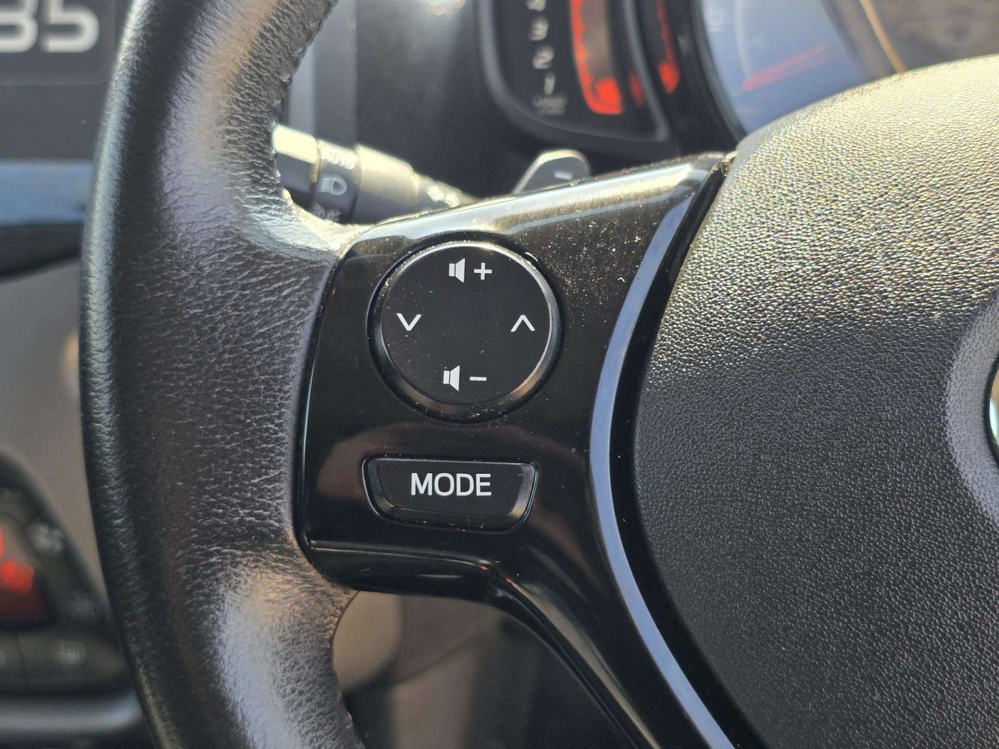 2019 Toyota Aygo 1.0 Play - Image 22