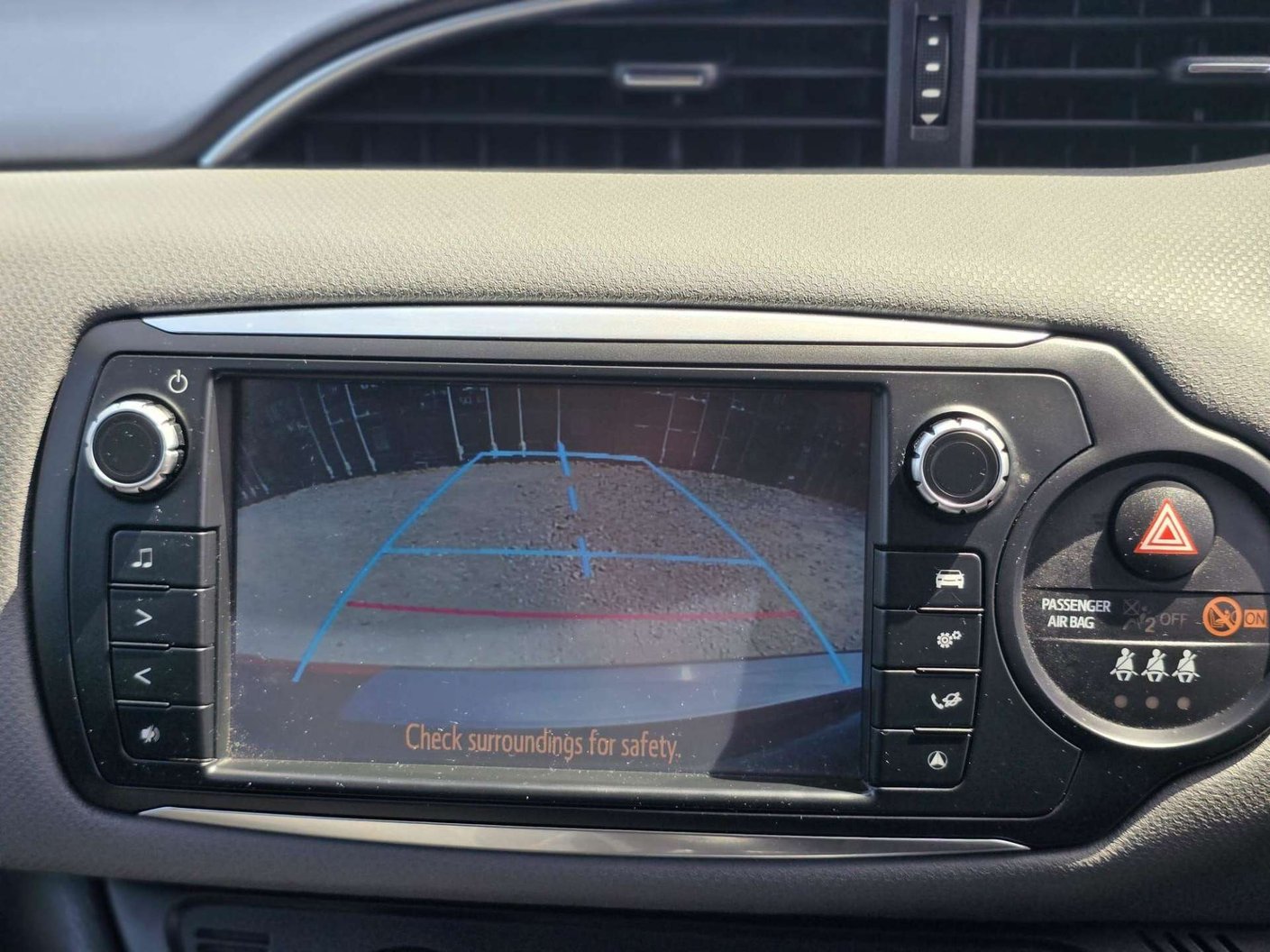 2015 Toyota Yaris 1.5 - Image 28