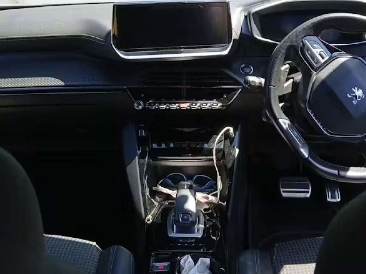 2020 Peugeot 2008 1.2 - Image 8