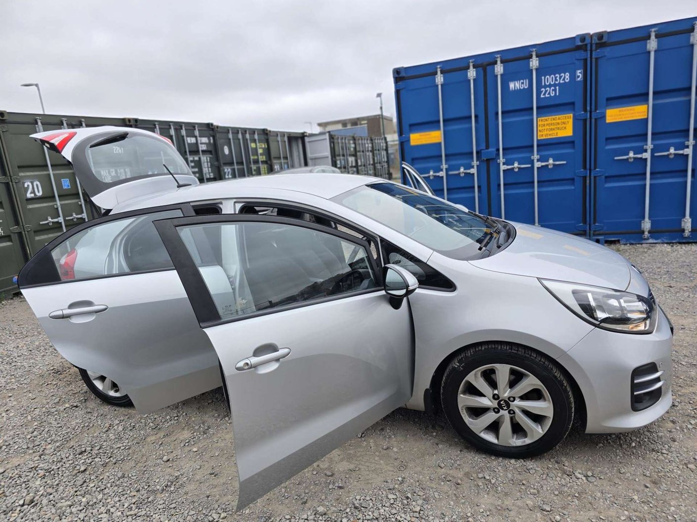 2016 Kia Rio 1.4 2 - Image 12