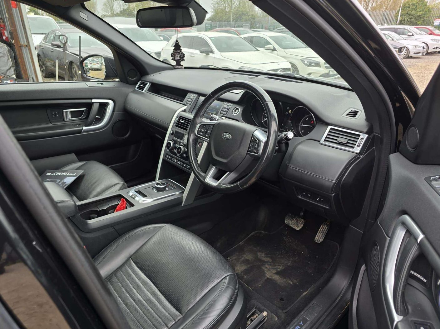2018 Land Rover Discovery Sport - Image 11