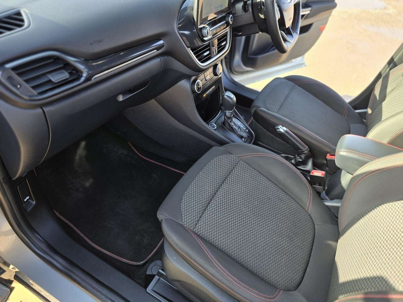 2022 Ford Puma 1.0 Titanium - Image 37