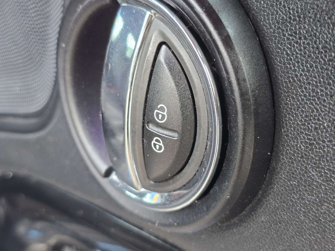 2020 Mini Countryman 2.0 - Image 24