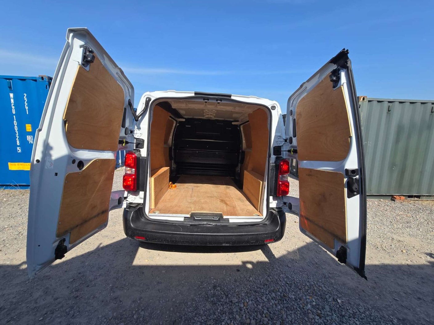 2024 Citroen Dispatch 1.5 - Image 9