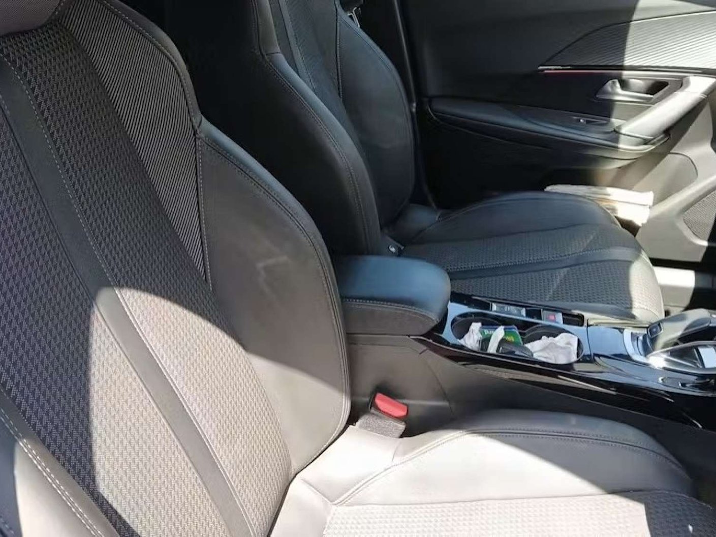 2020 Peugeot 2008 1.2 - Image 6