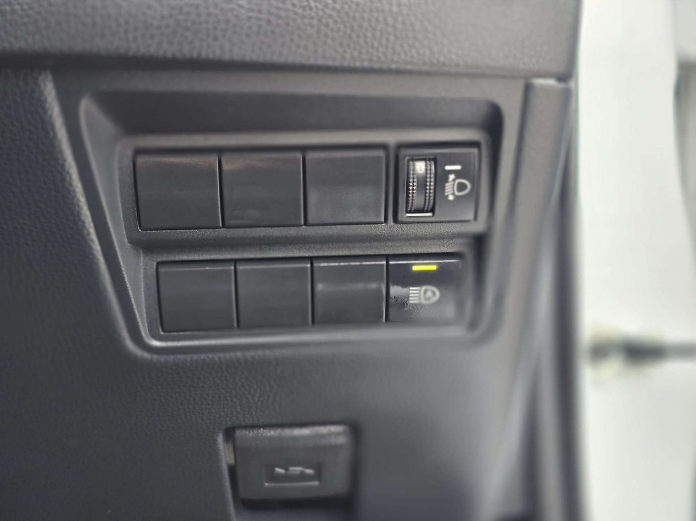 2024 Toyota Yaris 1.5 - Image 27