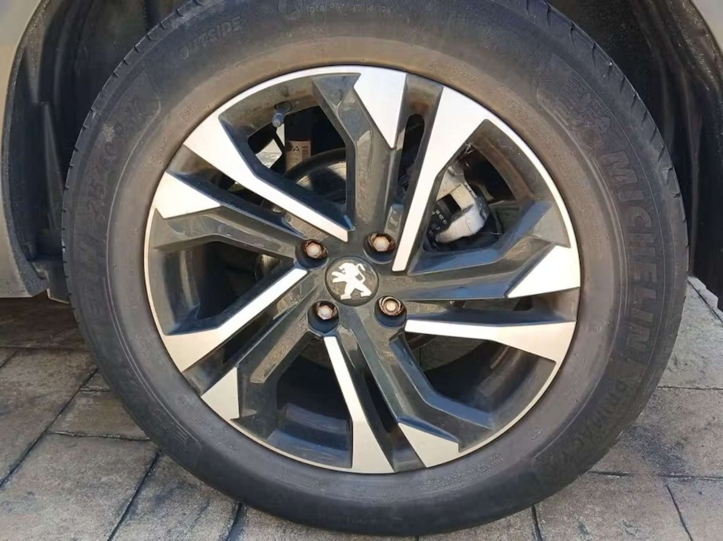 2020 Peugeot 2008 1.2 - Image 13