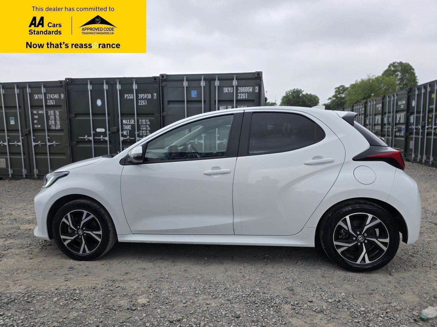 2024 Toyota Yaris 1.5 - Image 10