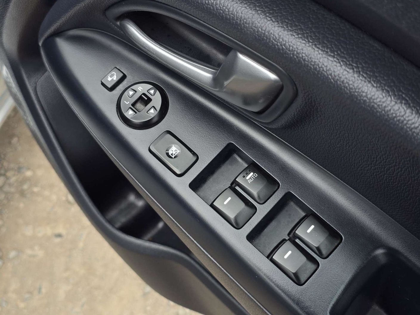 2016 Kia Rio 1.4 2 - Image 25