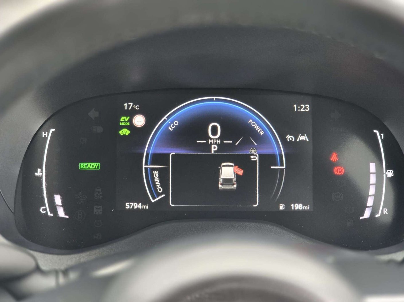 2024 Toyota Yaris 1.5 - Image 33