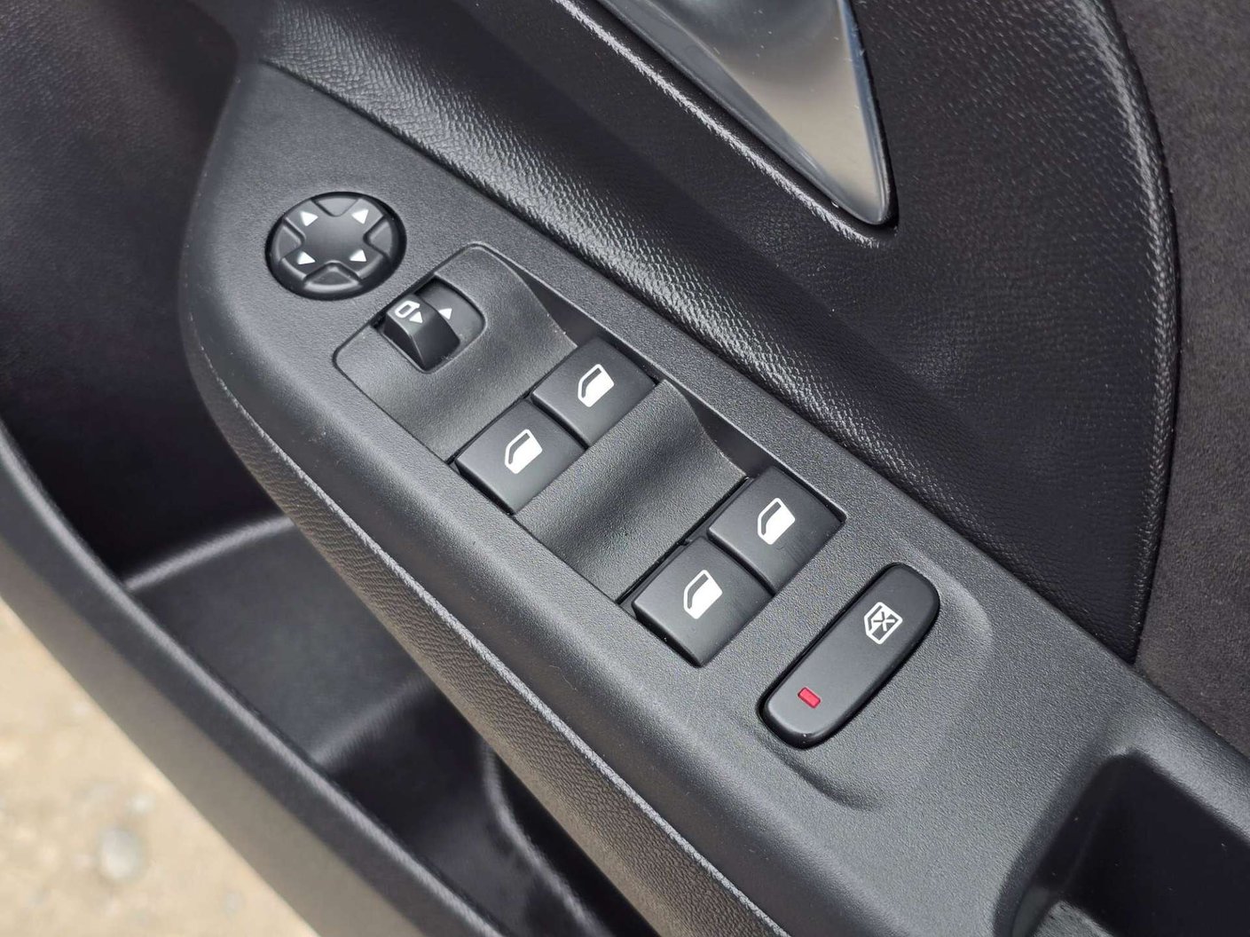 2023 Vauxhall Corsa 1.2 Turbo - Image 23
