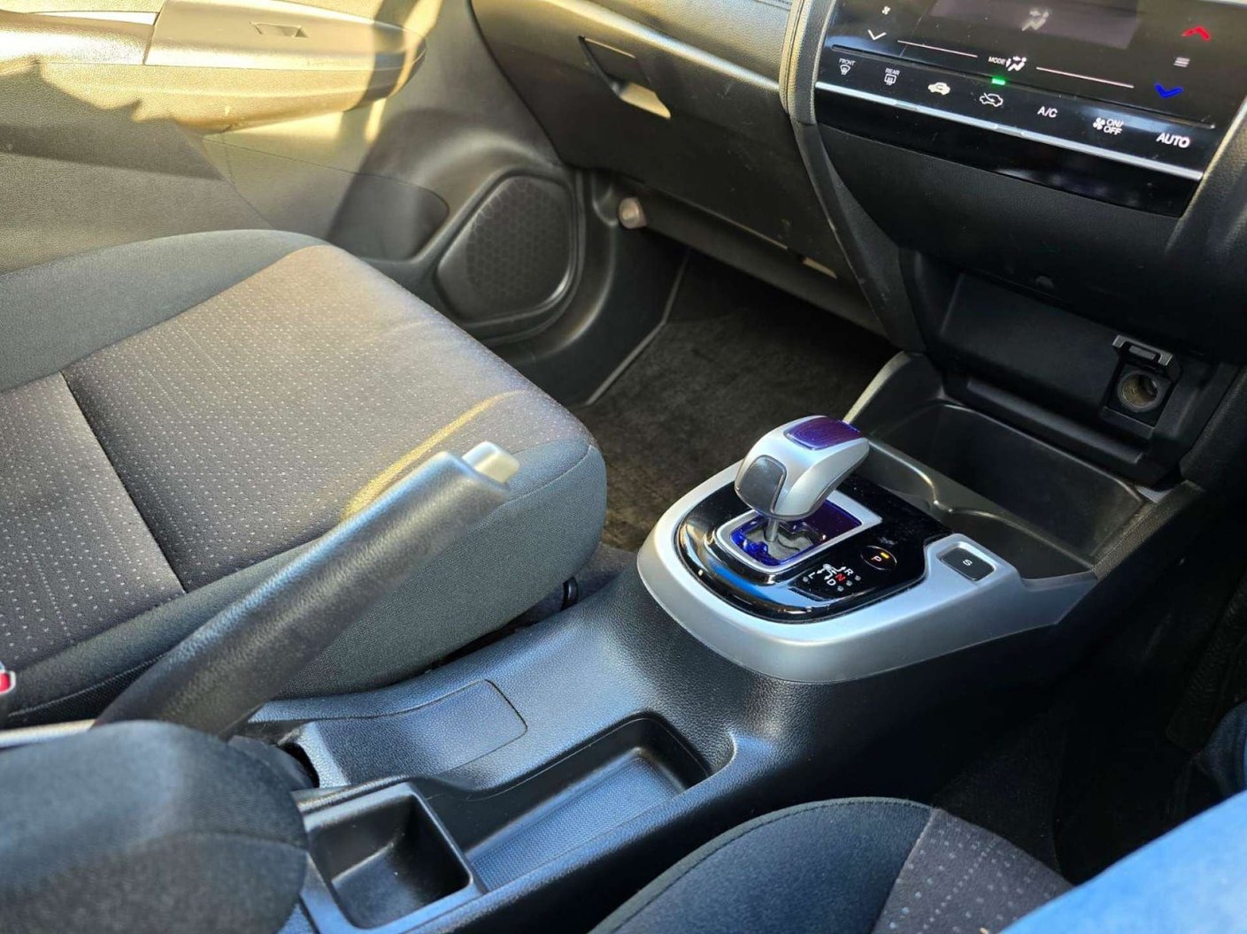 2014 Honda Jazz 1.5 SE - Image 28