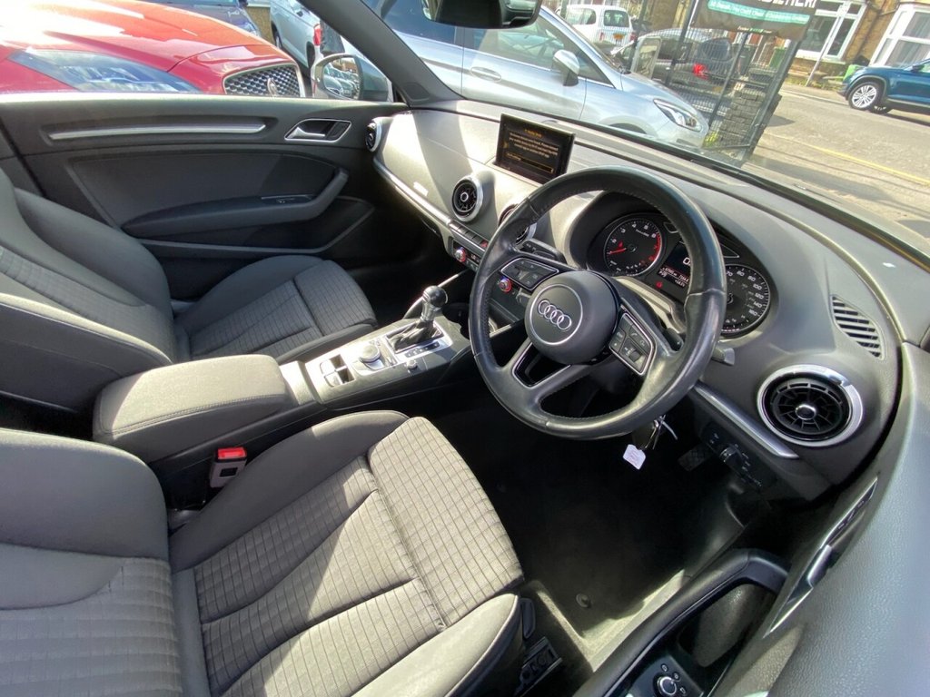 AUDI A3 CABRIOLET (2017) 1.5 TFSI CoD Sport - Image 12