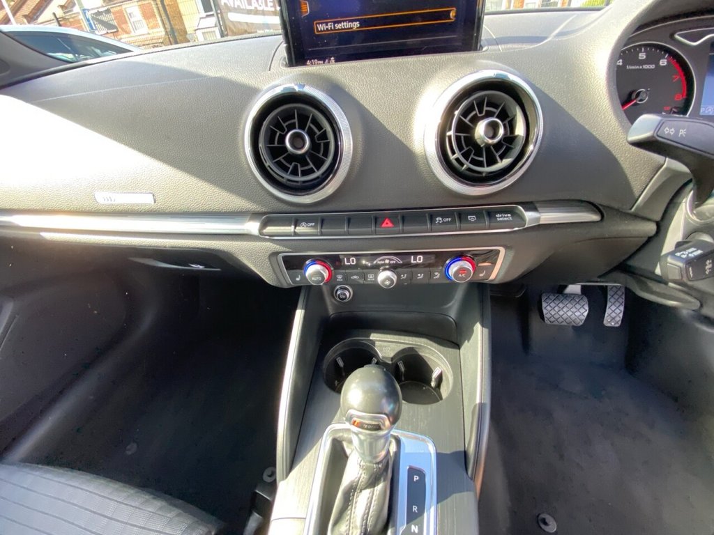AUDI A3 CABRIOLET (2017) 1.5 TFSI CoD Sport - Image 20