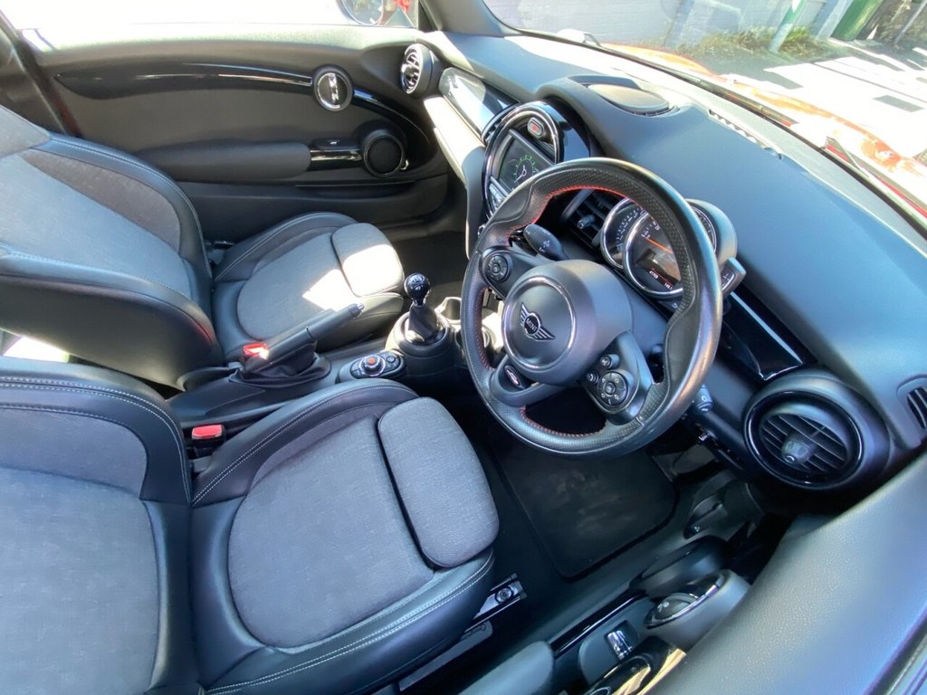 MINI HATCH (2018) 1.5 One GPF Hatchback 3dr Petrol Manual - Image 14