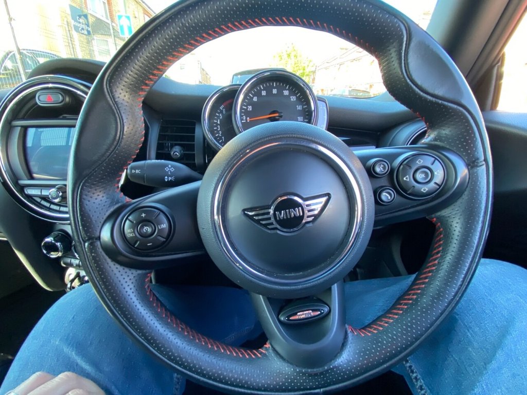 MINI HATCH (2018) 1.5 One GPF Hatchback 3dr Petrol Manual - Image 21