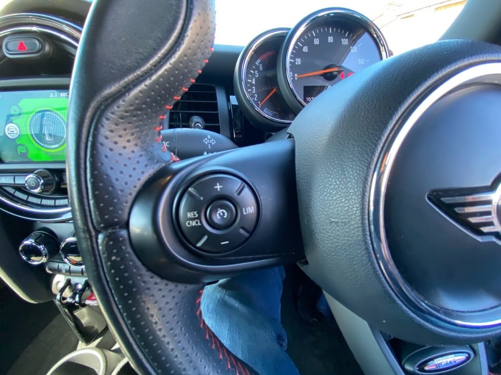 MINI HATCH (2018) 1.5 One GPF Hatchback 3dr Petrol Manual - Image 29