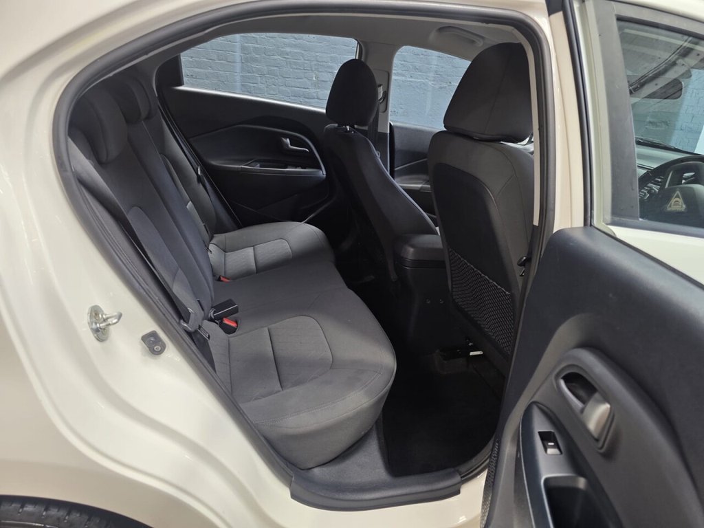 2016 KIA RIO 1.25 2 Hatchback - Image 9