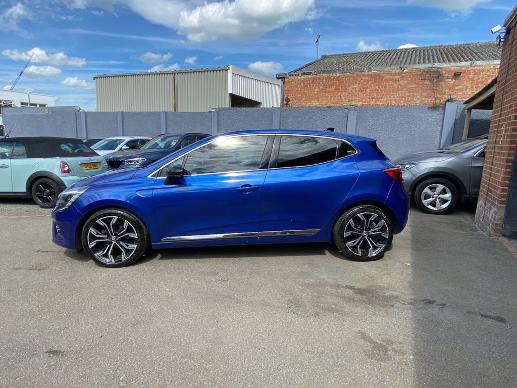 RENAULT CLIO (2023) 1.0 TCe Techno Hatchback - Image 6