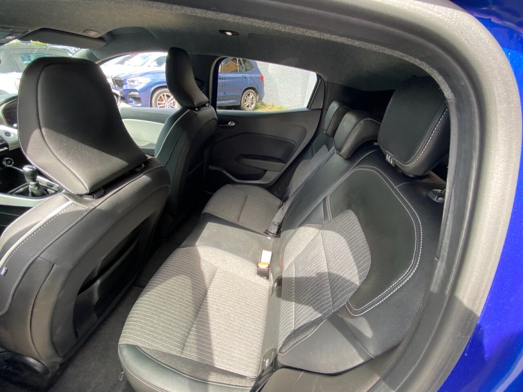 RENAULT CLIO (2023) 1.0 TCe Techno Hatchback - Image 10