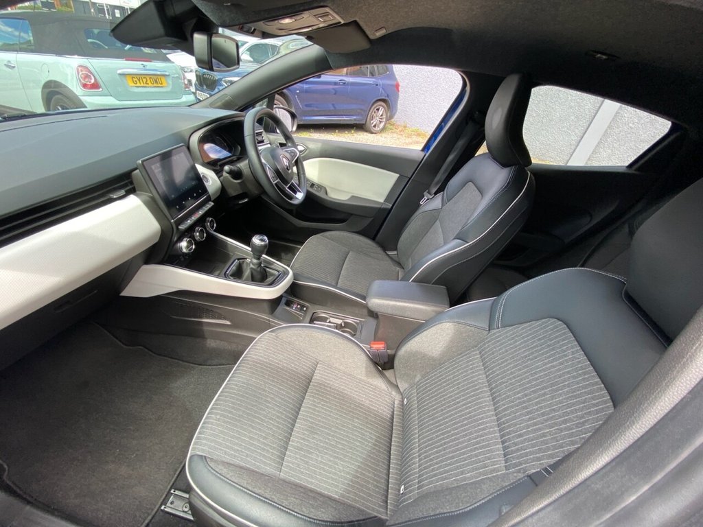 RENAULT CLIO (2023) 1.0 TCe Techno Hatchback - Image 38