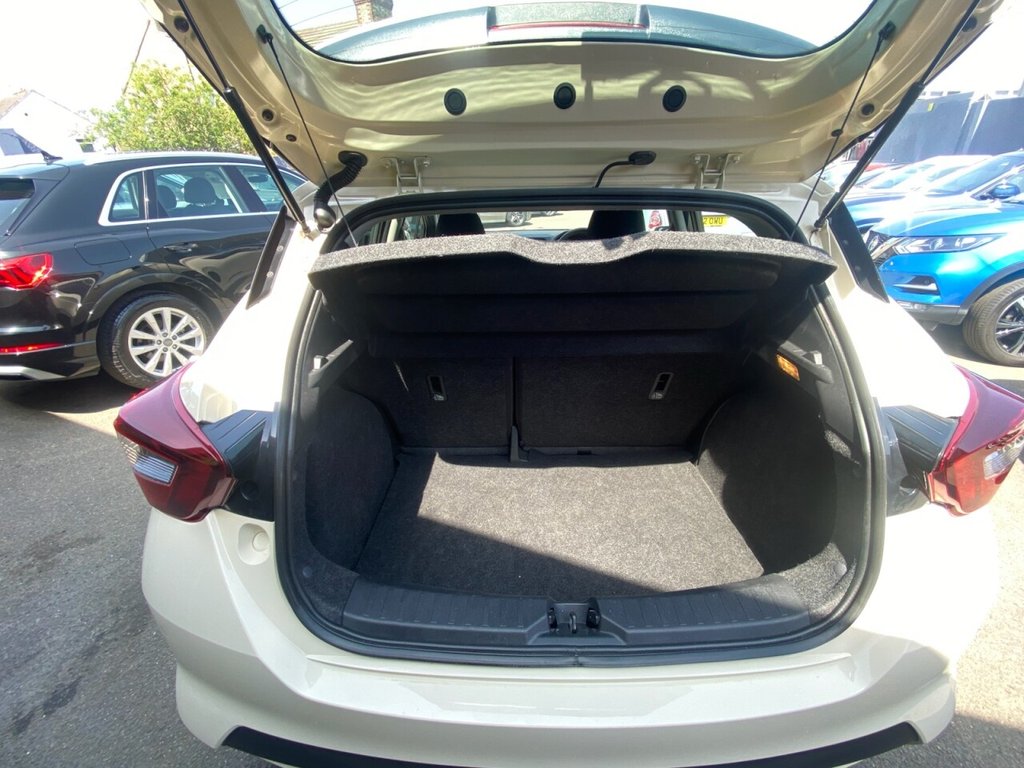 NISSAN MICRA (2023) 1.0 IG-T Acenta Hatchback 5dr Petrol - Image 12