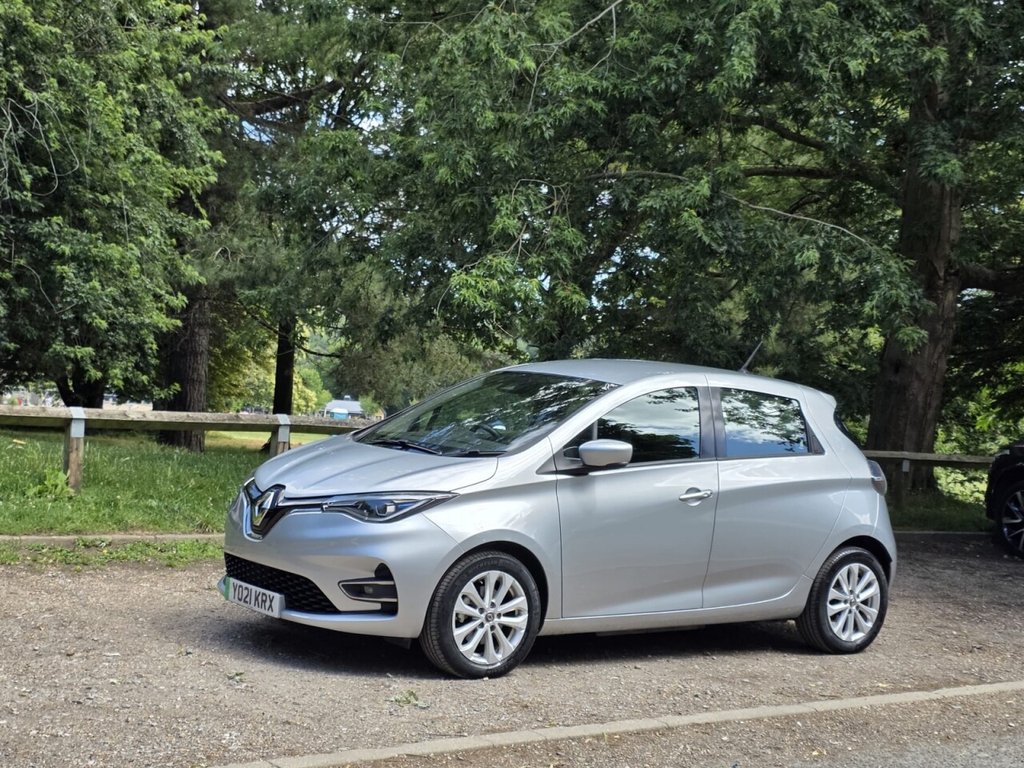 RENAULT ZOE (2021) R135 EV50 52kWh Iconic Hatchback - Image 6