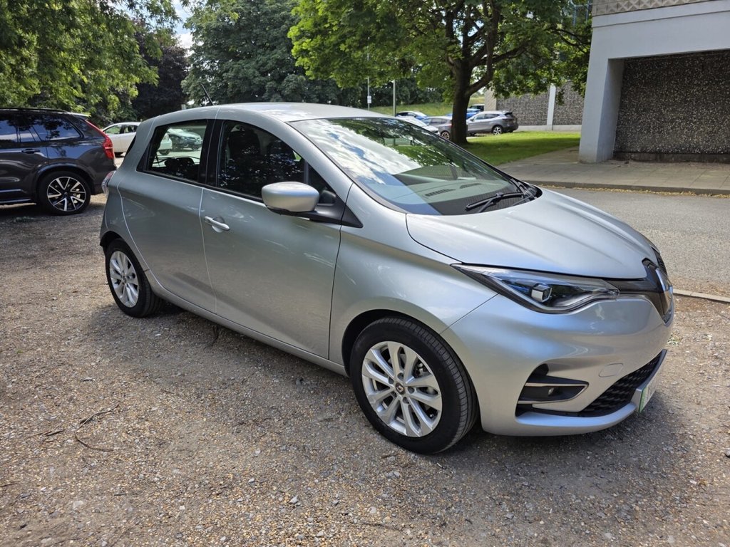 RENAULT ZOE (2021) R135 EV50 52kWh Iconic Hatchback - Image 8